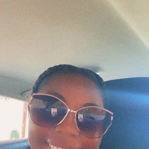 Meet your Posher, Jasmine